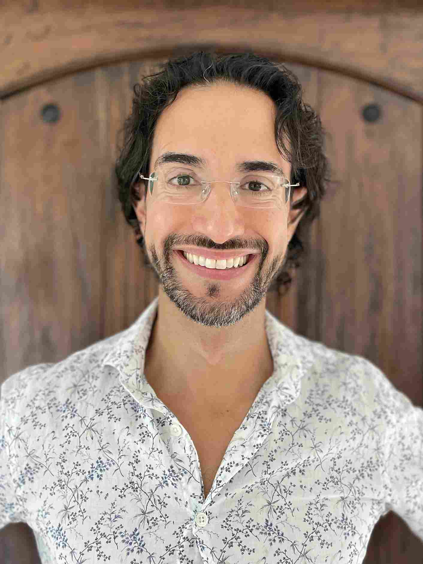 Diego Alonso. Spanish guitar mastery. Flamenco guitar online. Classical Guitar online. Expert Music Practice Strategies